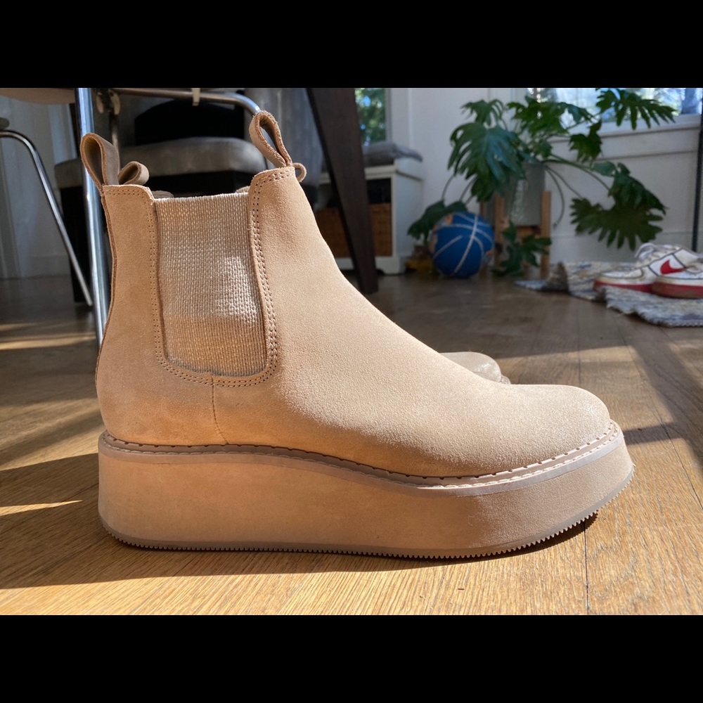 Dolce Vita booties size 9 like new.